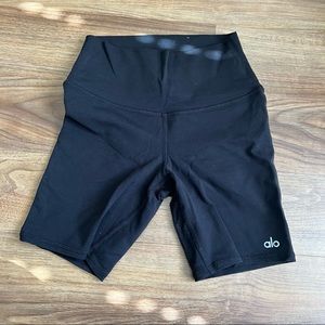 Alo Yoga 5-Inch Inseam Bike Shorts